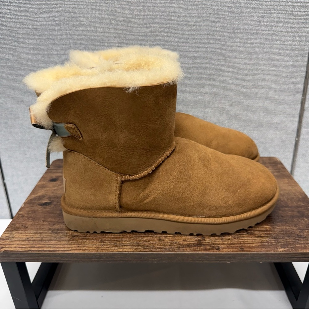 UGG Chestnut Short Suede Boot
